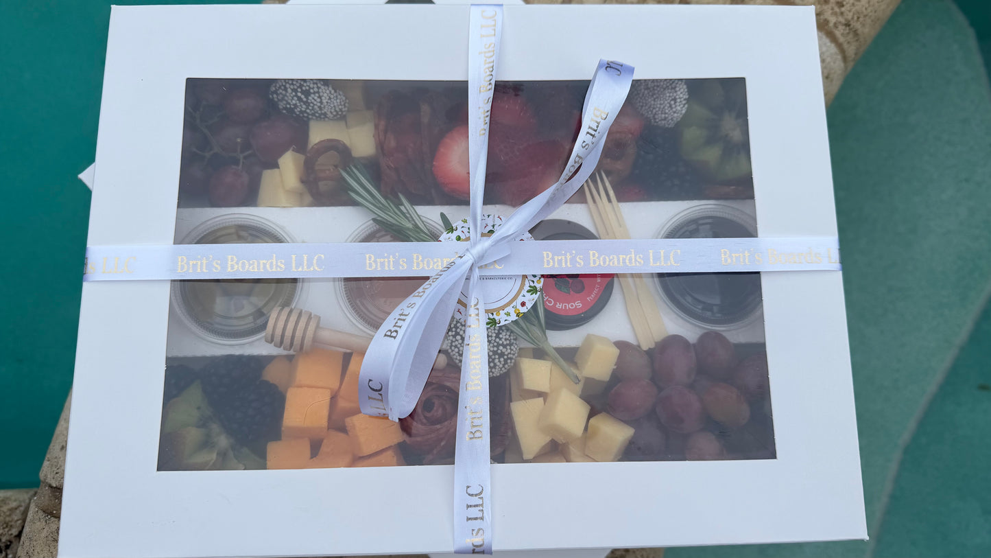 CHARCUTERIE SNACK BOX