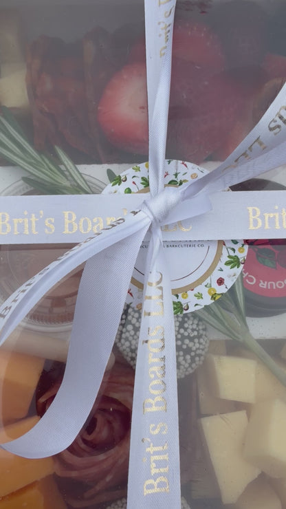 CHARCUTERIE SNACK BOX
